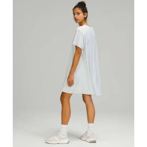 NWT Lululemon ALL YOURS TEE DRESS Light Blue Relaxed Fit Above Knee Women's Sz 4 - Picture 4 of 8
